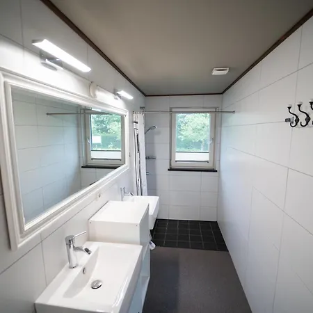 Pet Friendly & Peaceful Stay Beesel