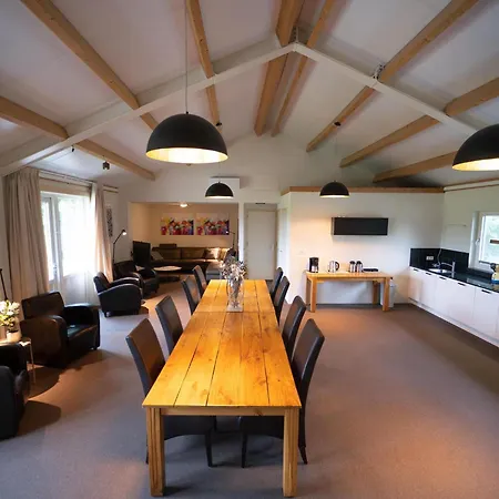 Pet Friendly & Peaceful Stay *